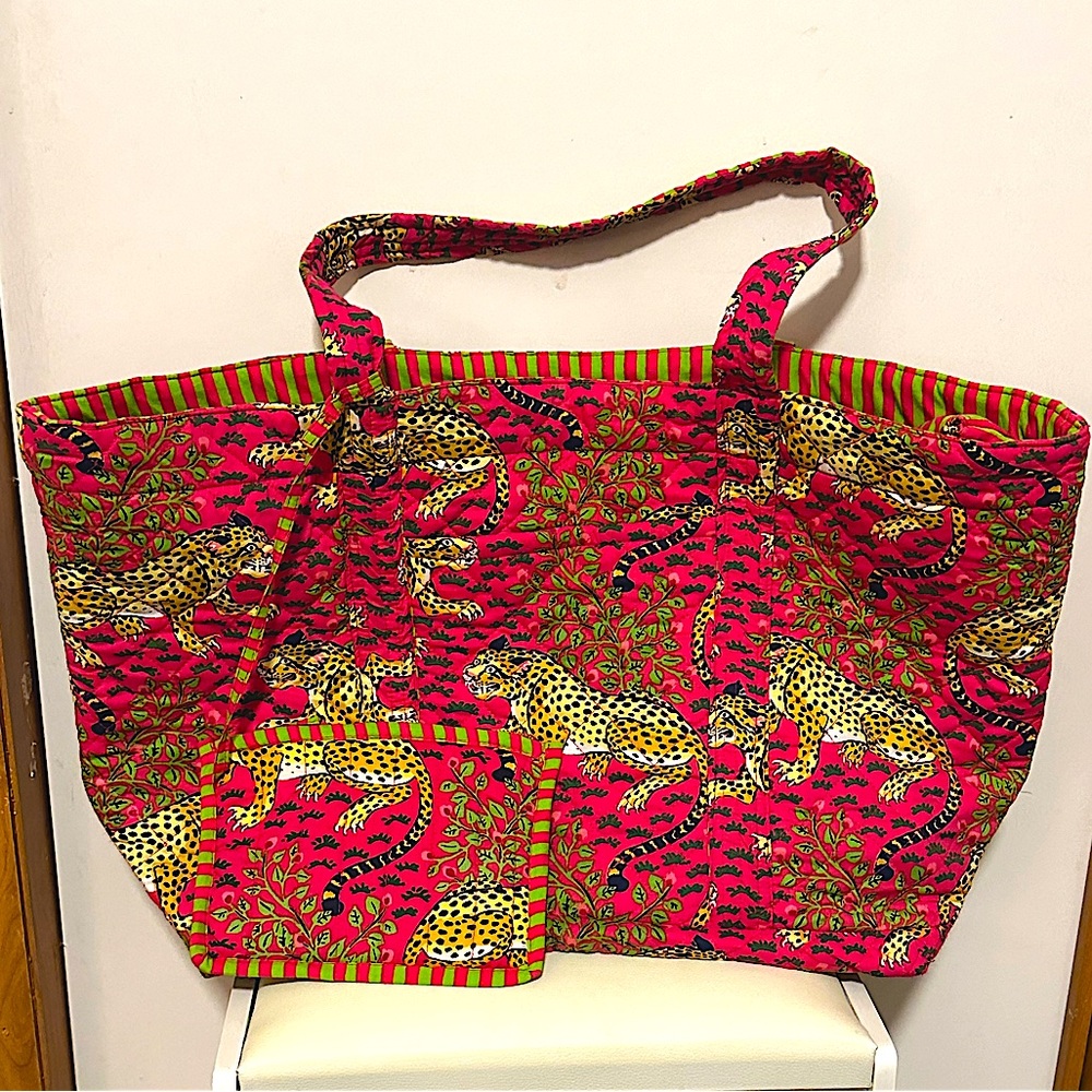 Printfresh Bagheera Weekend Bag with Pouch